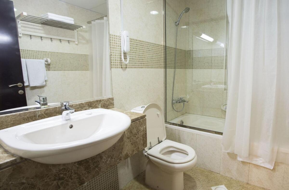 Homestay Escape Partition In Barsha 1 Near Moe Metro Dubai