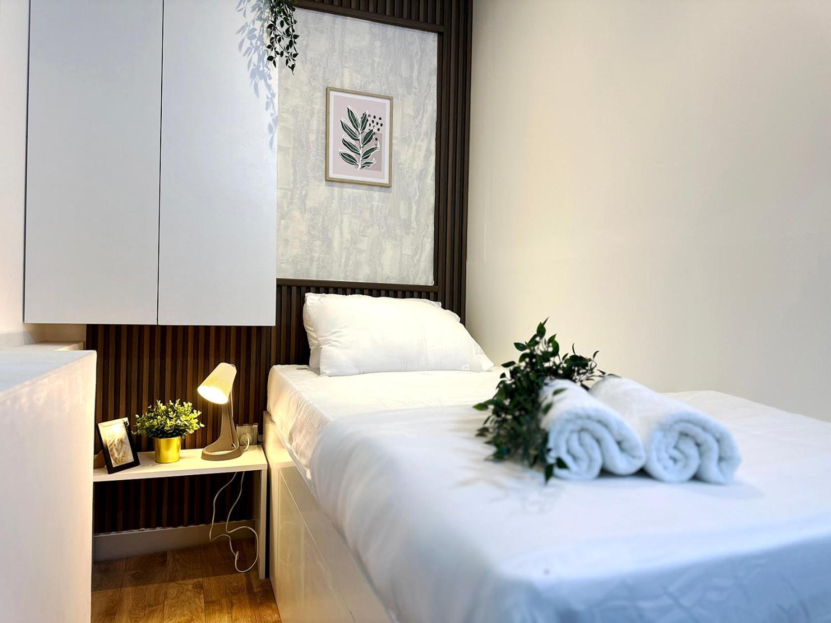 Escape Partition In Barsha 1 Near Moe Metro Dubai